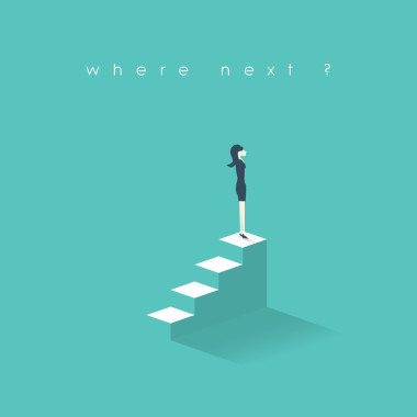 女商人新机会的概念。商业女性职业生涯成长阶梯上