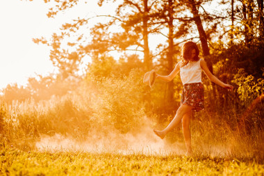 美丽的年轻女孩的肖像