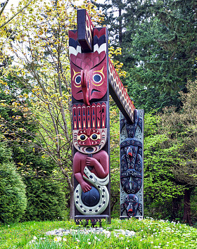 在斯坦利公园图腾柱图片