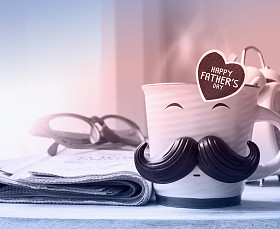 快乐的父亲一天概念图片