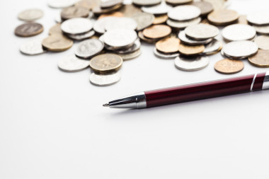 錢。附近的錢。俄羅斯錢-盧布