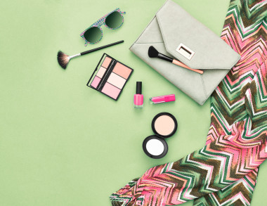 潮人的風(fēng)格時(shí)尚少女服飾配飾套裝