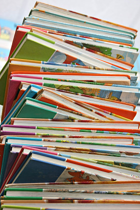 儿童学校图书图片