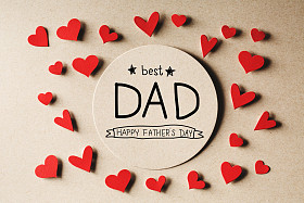 与小小的心灵的最佳爸爸消息