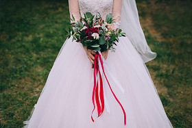 新娘手中的花束