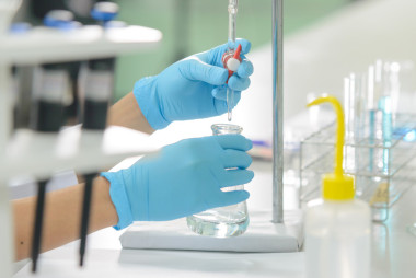 是這位科學(xué)家的女人是表明滴定技術(shù)在實(shí)驗(yàn)室