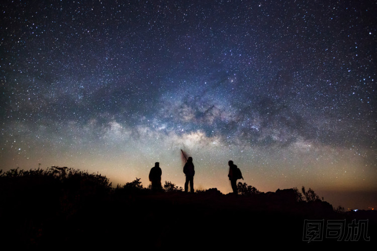 銀河系在清邁茵鑾清道高山圖片