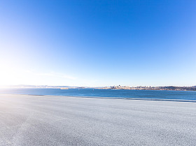 道近水与城市景观和三藩市的天际线