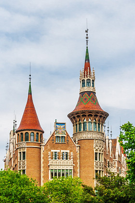 在西班牙,巴塞罗那,加泰罗尼亚的传统体系结构