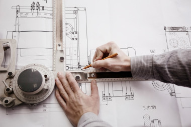 工程師設(shè)計繪圖照片