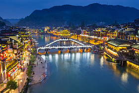 凤凰古城