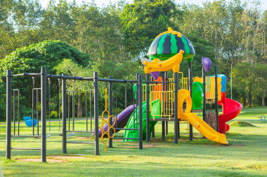 儿童游乐场公园