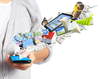 手拿著手機圖片