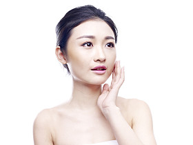 一个年轻的亚洲女人的肖像