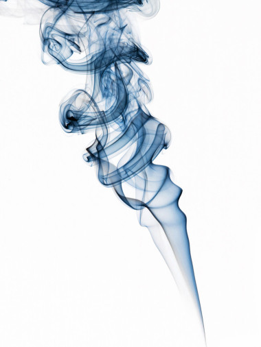 抽象煙霧在白色背景上照片