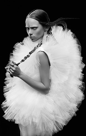 射击的黑色和白色照片