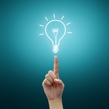 关于妇女的球泡灯