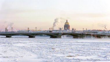 天使报喜桥在圣彼得斯堡图片 天使报喜桥在圣彼得斯堡图片