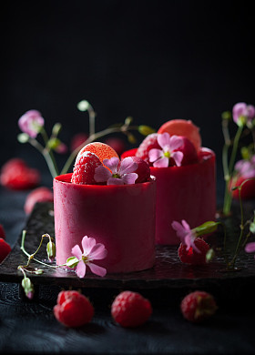 覆盆子慕斯蛋糕