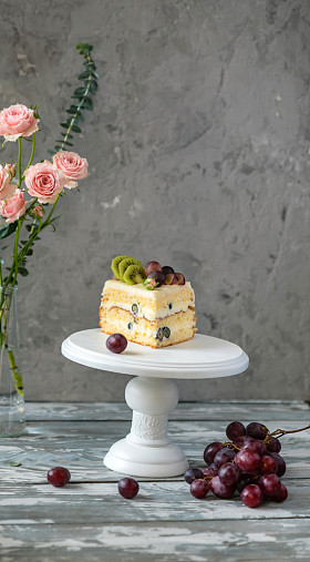 甜美的裸蛋糕 照片