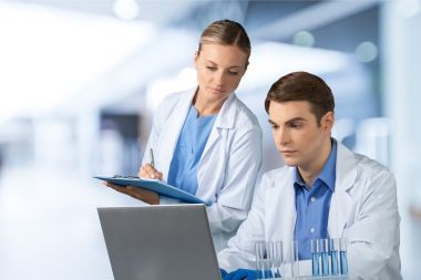 男医生与女护士