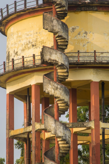 舊螺旋樓梯圖片