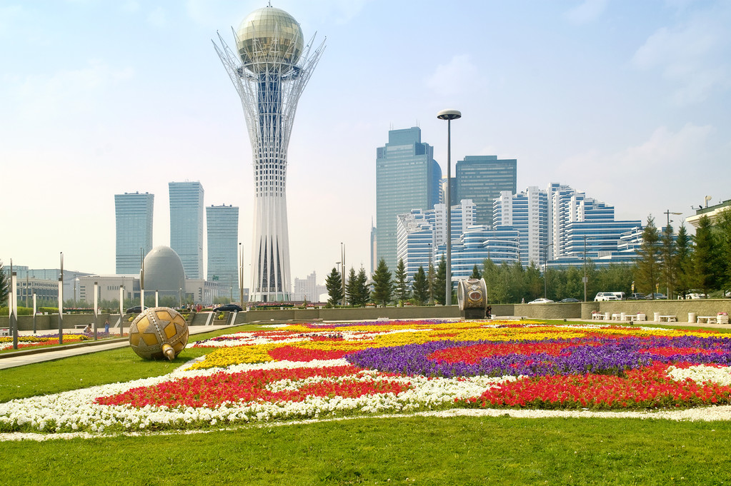 阿斯塔纳。市政景