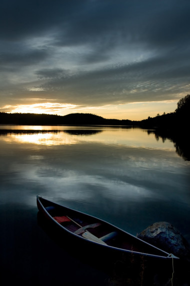 獨(dú)木舟照片