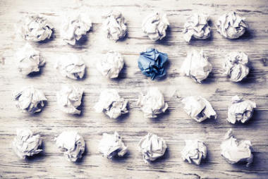 弄皺的紙球一套