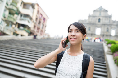 淺談澳門移動電話的女人圖片