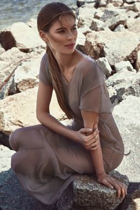 肖像美丽性感完美女士时尚模特金发