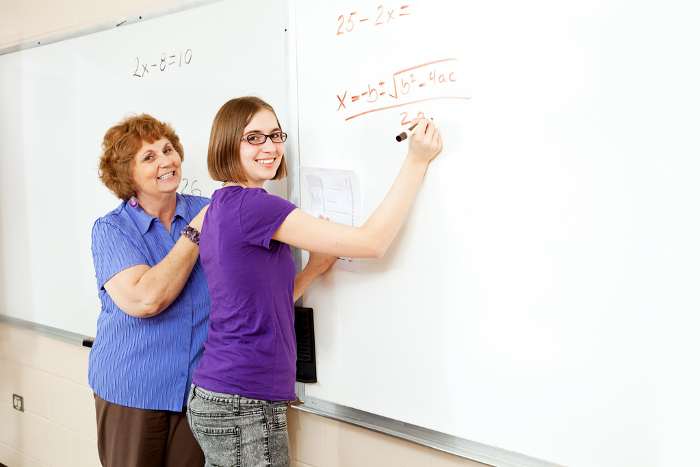 数学的学生和老师与 copyspace 数学的学生和老师与 copyspace