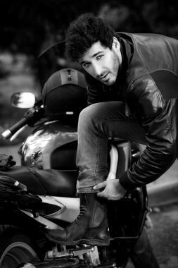 殘酷的騎車(chē)人圖片