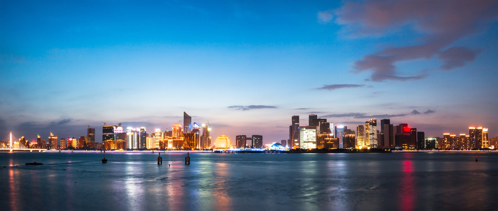 城市景观和天际线的水从杭州图片