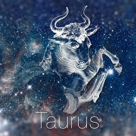 占星学的星座-金牛座。老式的占星绘图。银河天空的背景。可用于占星术。这幅图像由美国国家航空航天局提供的元素