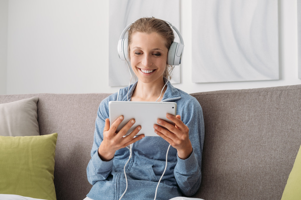 连接片的女人照片 连接片的女人照片