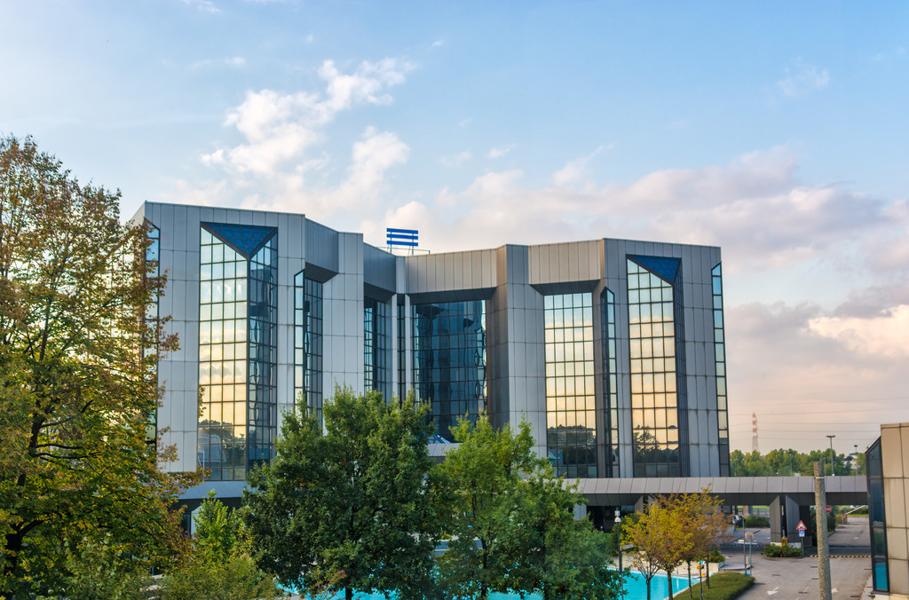 在意大利的酒店业务的现代建筑