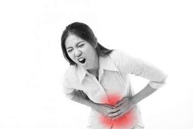 女子因肚子痛，月經(jīng)痙攣