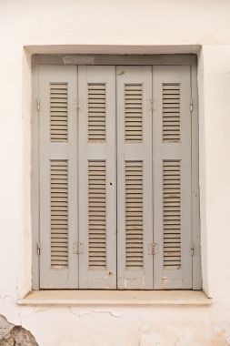 與百葉窗的窗口圖片