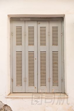 與百葉窗的窗口圖片