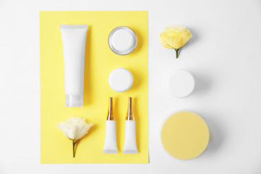 化妆品 spa 模拟图片