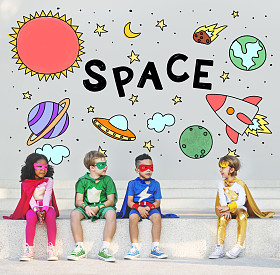 超级英雄孩子玩又笑图片