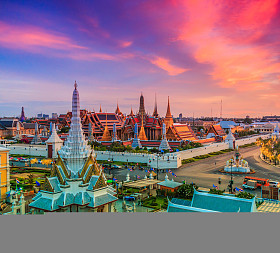 翡翠佛的寺庙图片