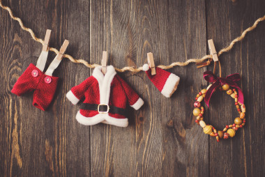 圣誕裝飾在木背景圖片