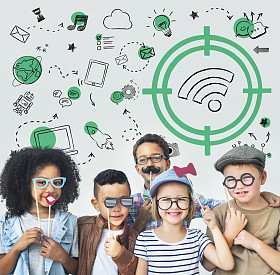 孩子们的笑声，玩得开心