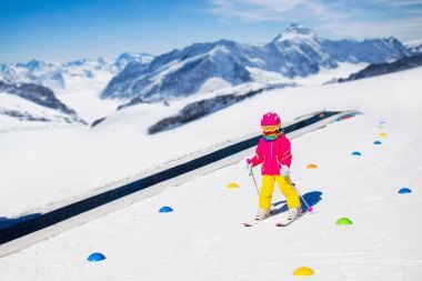 滑雪學(xué)校的孩子