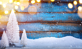 圣诞假期背景与圣诞节树光图片