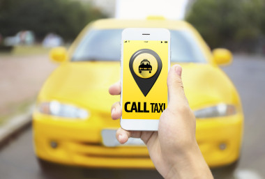 出租車(chē)。在電話(huà)中的應(yīng)用