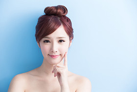 美丽女人对你的微笑图片