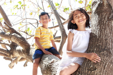 兒童一起戶外圖片